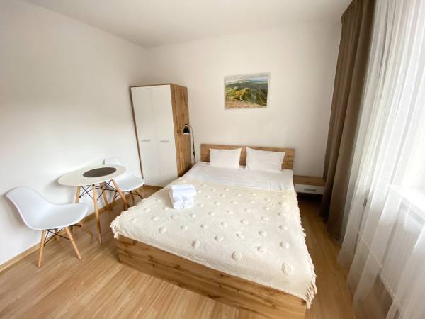 POKÓJ NR 4 Z BALKONEM