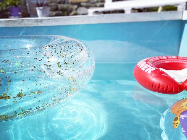 Apartamenty ADAMCYKÓWKA z jacuzzi i sauną