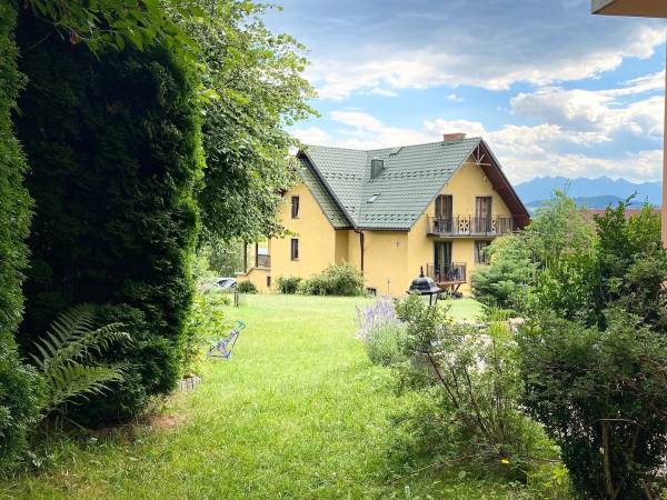 Apartamenty ADAMCYKÓWKA z jacuzzi i sauną