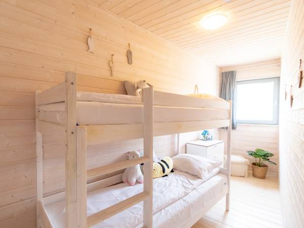 domek 4-6 osobowy (biały)