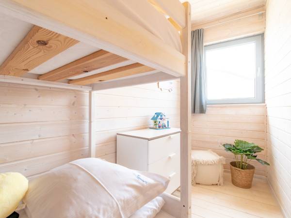 domek 4-6 osobowy (biały)