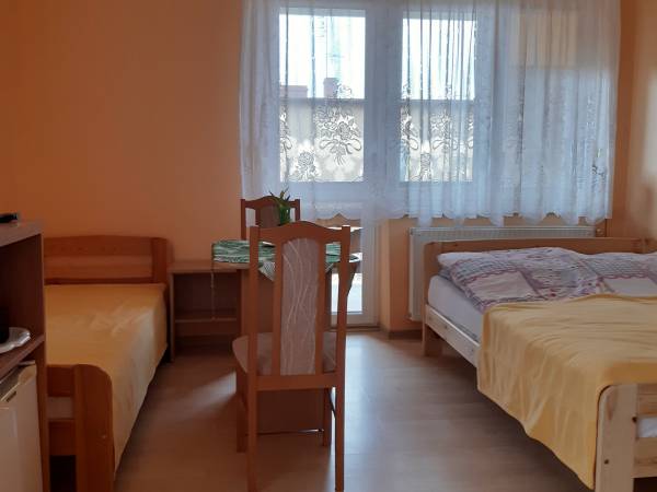 Pokój Nr 3,3-4os z balkonem