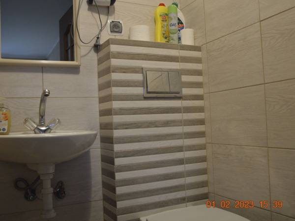 łazienka w pokoju 2- 3 osobowym