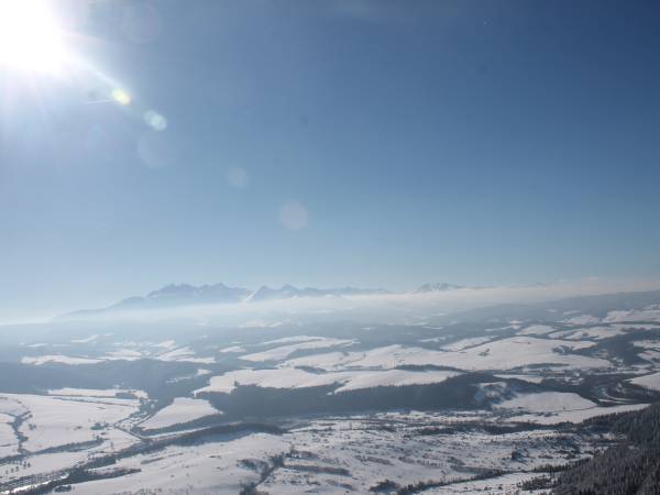 Szlak na Trzy Korony w sceneri zimowej