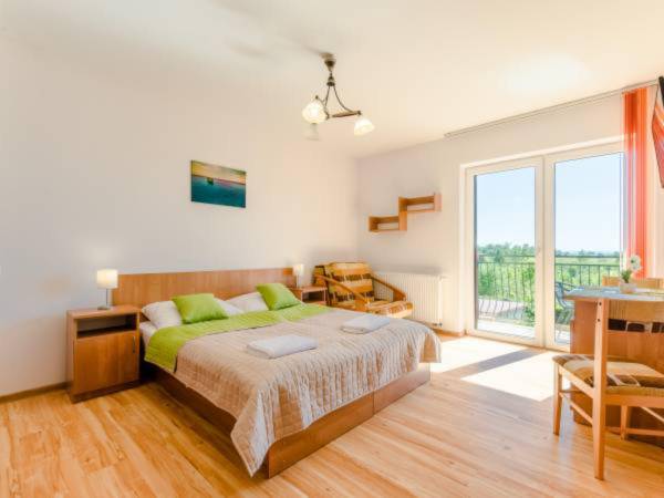 POKÓJ 2-OS. Z DOST. I PIĘTRO (NR 5)