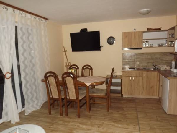 Domki i pokoje Kapio