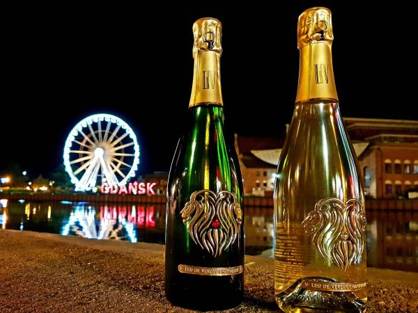 Po wcześniejszym uzgodnieniu Szampan Leo może na was czekać 