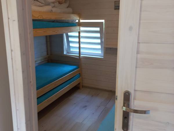 Domek nr 4 turkusowy, 2 pokojowy 