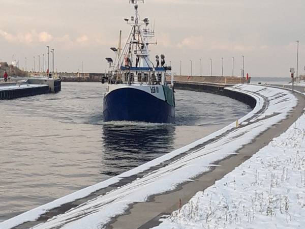 Wejście do portu jachtowego w Łebie - 400 m od mieszkania