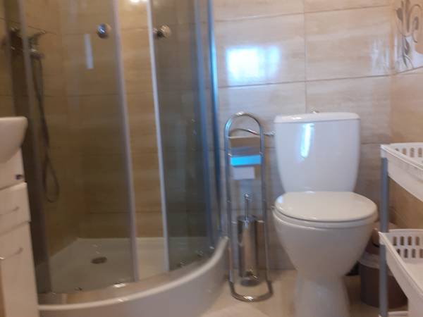 Łazienka pokoju 2 osob.( A)