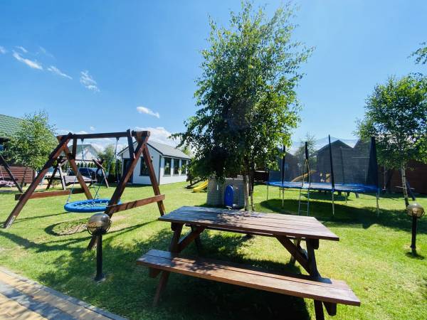 DOMKI NAD MORZEM DZIEDZIC