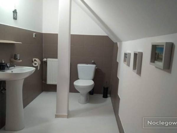 Dom i Domek E.W.A w Jantarze