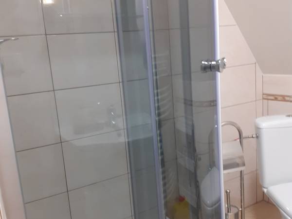 Łazienka pokój nr4(3osob)