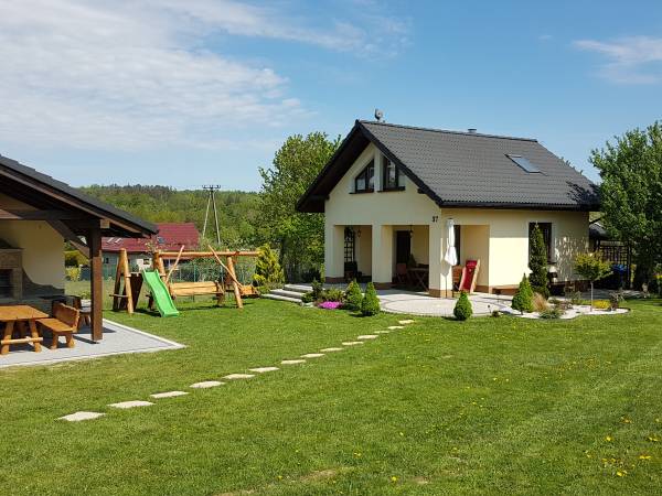 Domek oraz wiata do grillowania