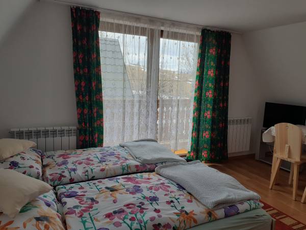 Pokój nr 4.(3 osob)