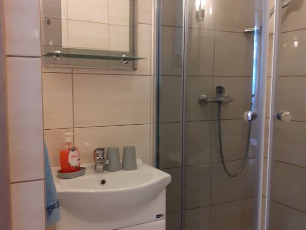 Łazienka pokój nr1