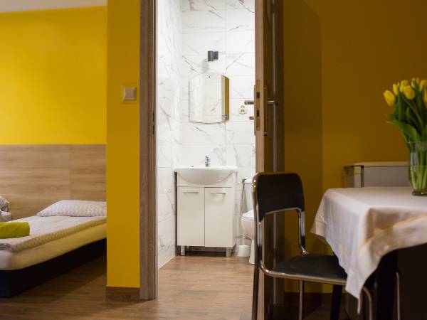 Pokój 4 osobowy z łazienką