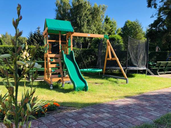 polana na Żeglarskiej 22