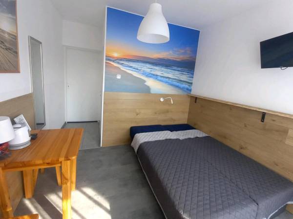 Pokój dwuosobowy nr 8 