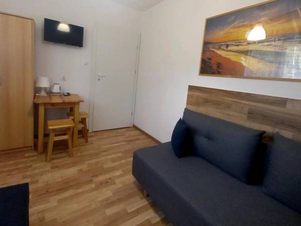 Pokój trzyosobowy nr 10 