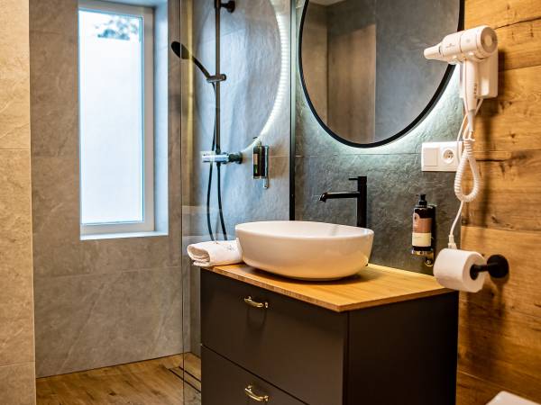 Apartamenty i Chata Drewno i Kamień