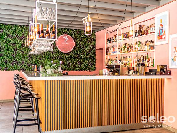 LA PLAYA Cocktail Bar