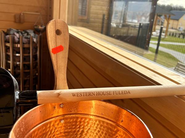 Domki WESTERN HOUSE Giżycko Fuleda Sauna Jacuzzi Kominek