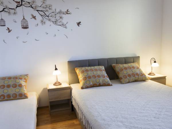 pokój ośmioosobowy