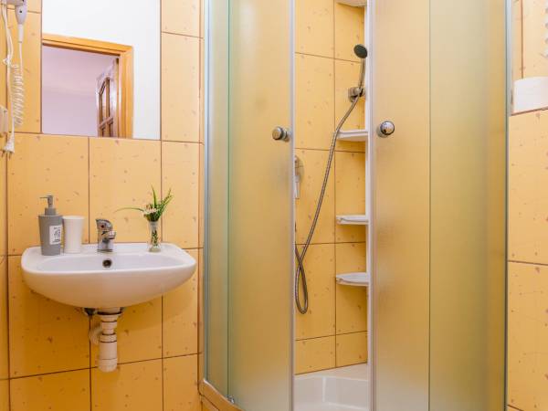 pokój -4 os z balkonem