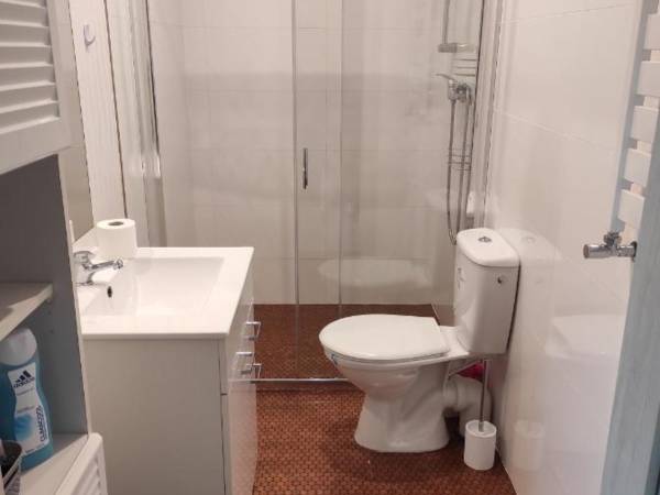 ŁAZIENKA APARTAMENT MIODOWY