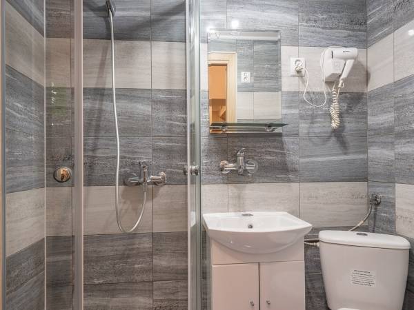 Hostel 70s and Apartmenty Queen