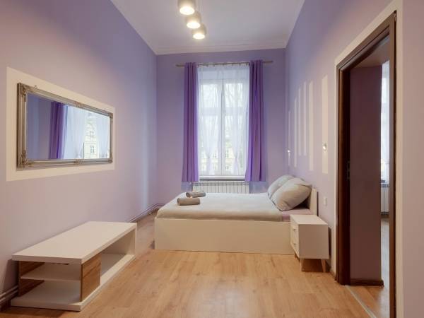 Hostel 70s and Apartmenty Queen