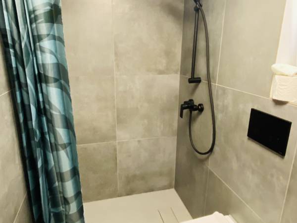 domek 4-5 oobowy na skałce