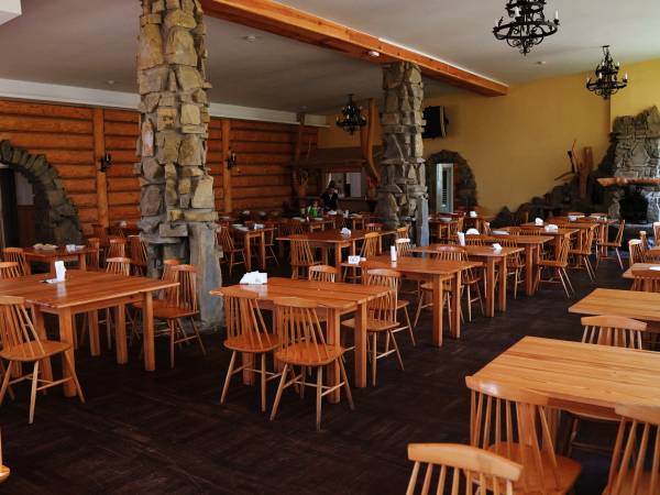 Wpadnij do lasu , domki nad jeziorem 