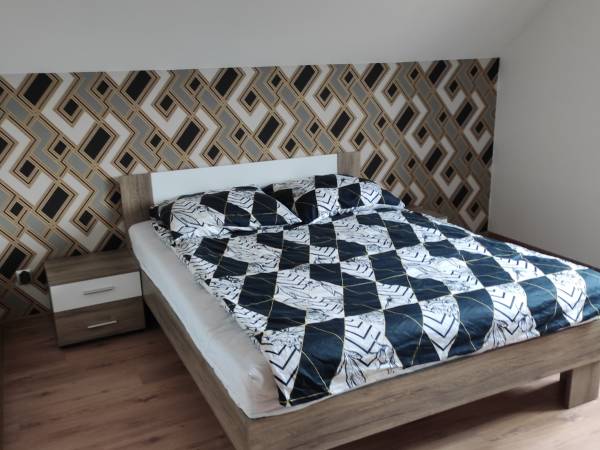 sypialnia nr 3 ( apart. 6 os. )