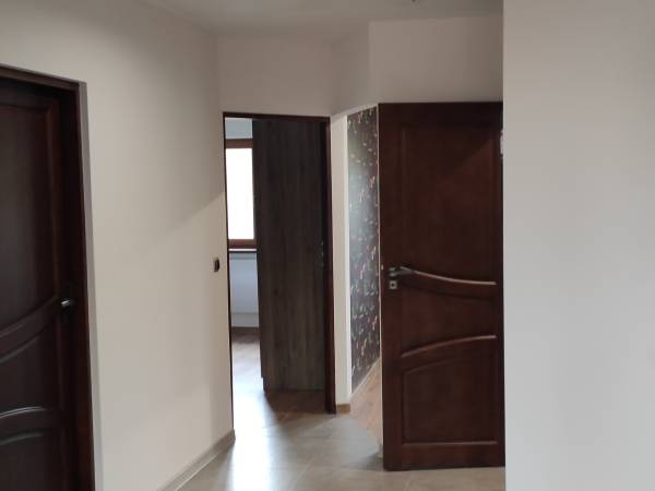 hol ( apart. 6 os. )