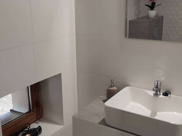 łazienka ( apart. 6 os. )