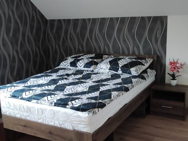 sypialnia nr 1 ( apart. 6 os. )