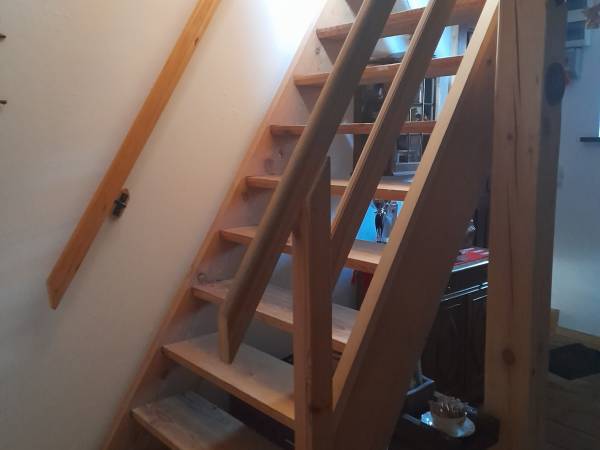 Strome schody - sień