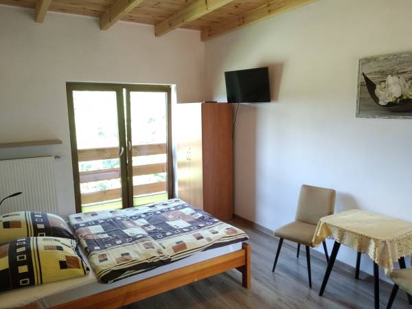 Wynajem Pokoi Pod Lasem