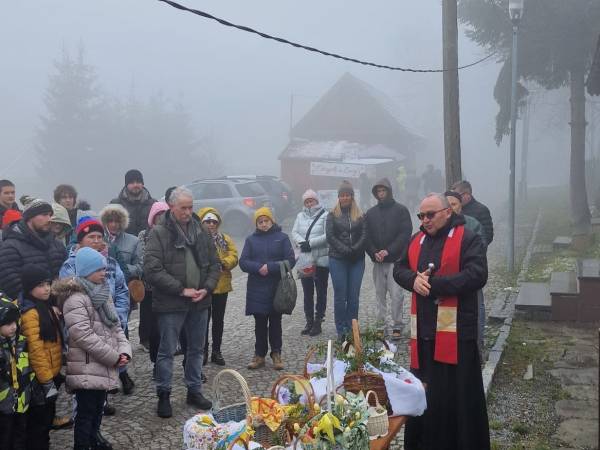 Zajazd Karłów Restauracja &Pokoje Gościnne