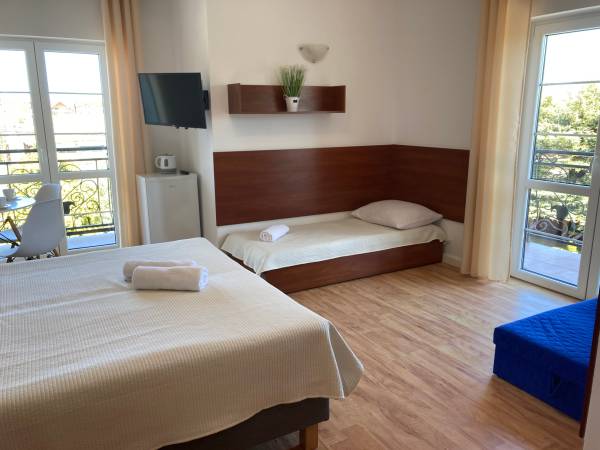 Pokój nr 42 4-os z podwójnym balkonem