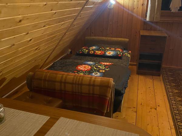 POD SKAMIENIAŁYM MIASTEM 