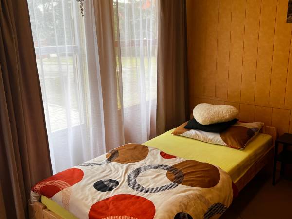 POD SKAMIENIAŁYM MIASTEM 