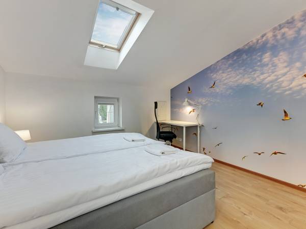 Apartament George z 3 sypialniami, balkonem i parkingiem - ul. 3 Maja 25