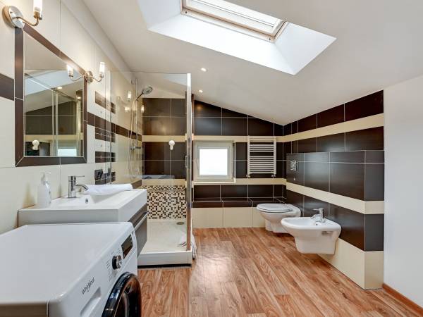 Apartament George z 3 sypialniami, balkonem i parkingiem - ul. 3 Maja 25