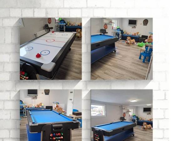 świetlica ze stołem do tenisa,bilard i cymbergaj