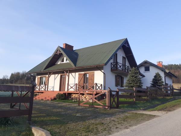Sarnia Łąka Domki i Apartamenty