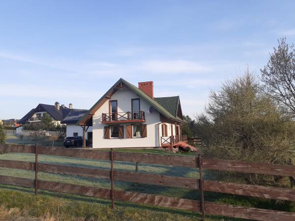 Sarnia Łąka Domki i Apartamenty