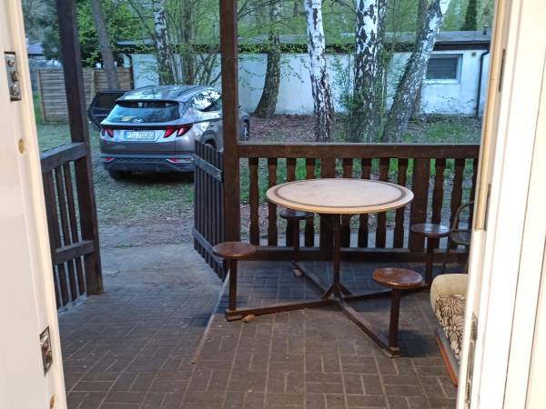 Taras i miejsce parkingowe 